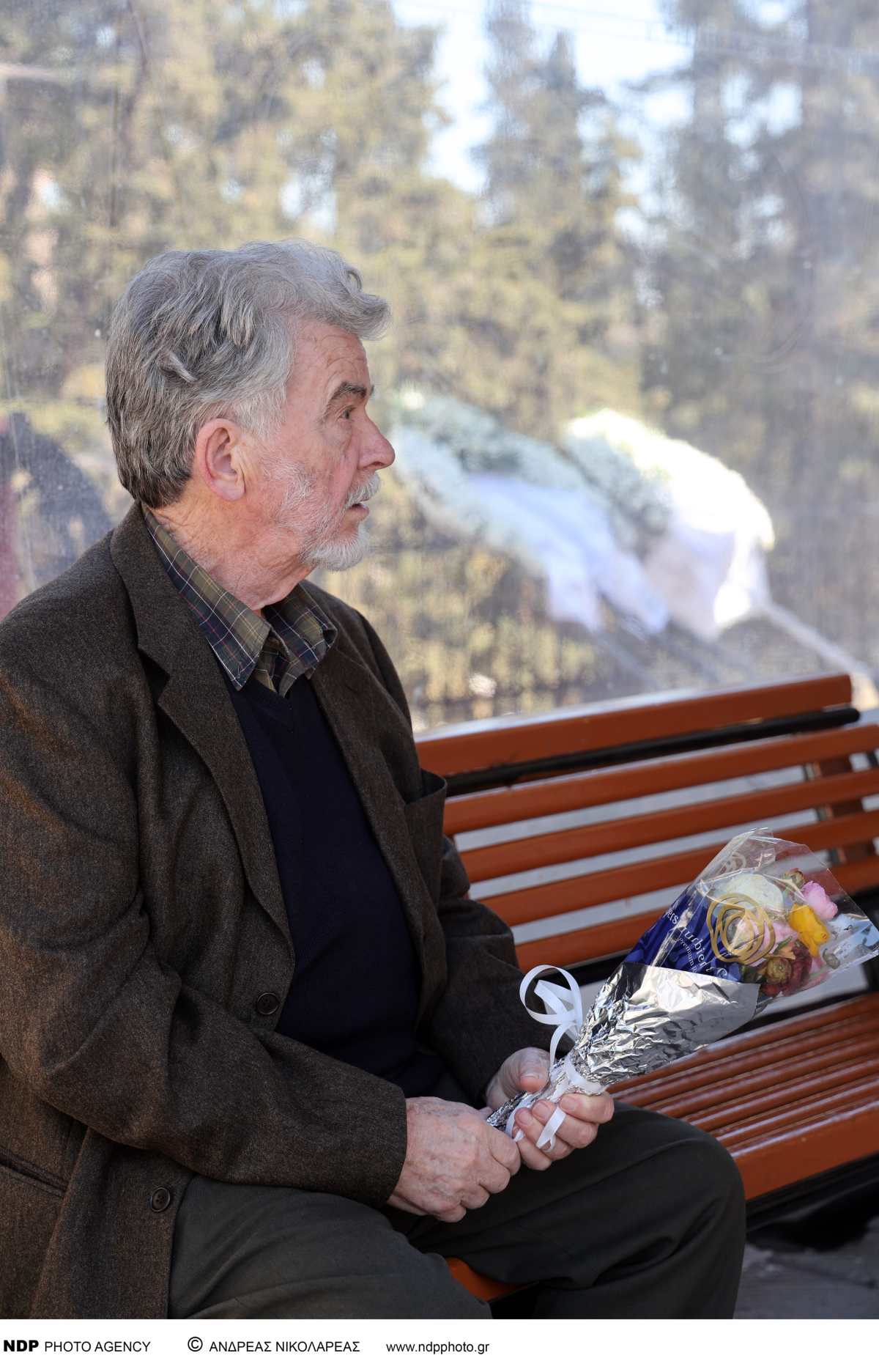 Ο Στέλιος Γούτης στην κηδεία της Ράνιας Ιωαννίδου