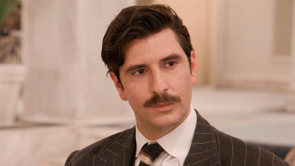 Ο ρήγας σε σκηνή από το grand hotel