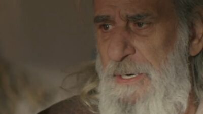 Ο Δημητρός από την σειρά Η Παραλία