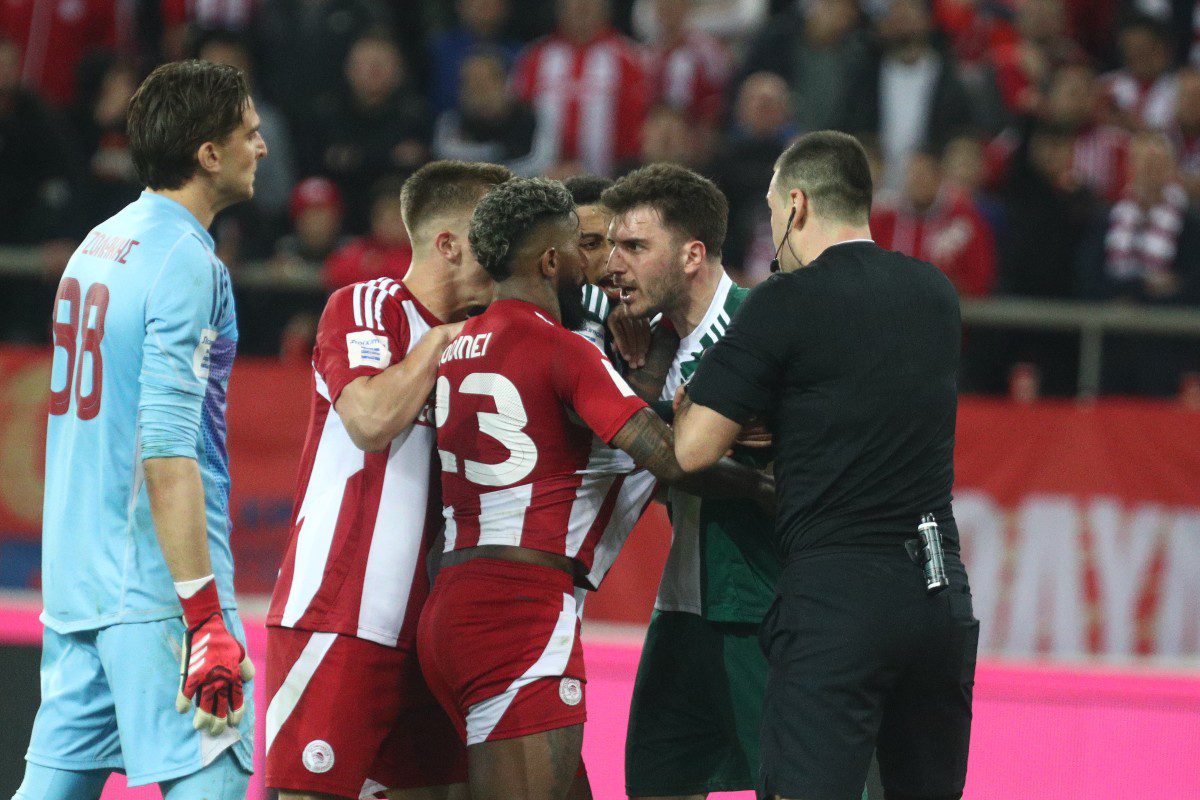 Στιγμές έντασης με τον Ιωαννίδη στο Ολυμπιακός Παναθηναϊκός