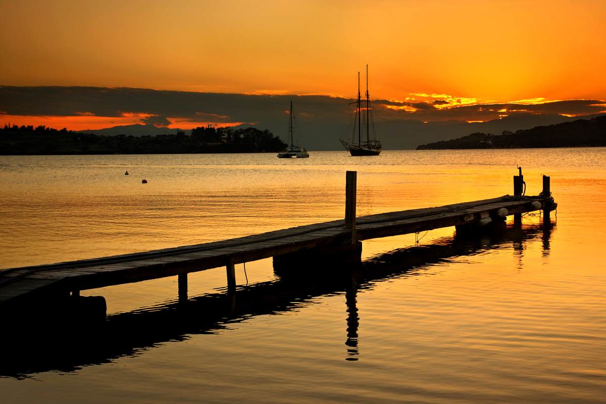 Ηλιοβασίλεμα στο Πόρτο Χέλι