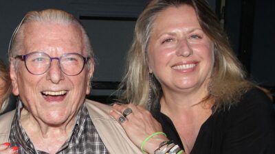 Η Σάντρα Βουτσά με τον πατέρα της. Κώστα Βουτσά