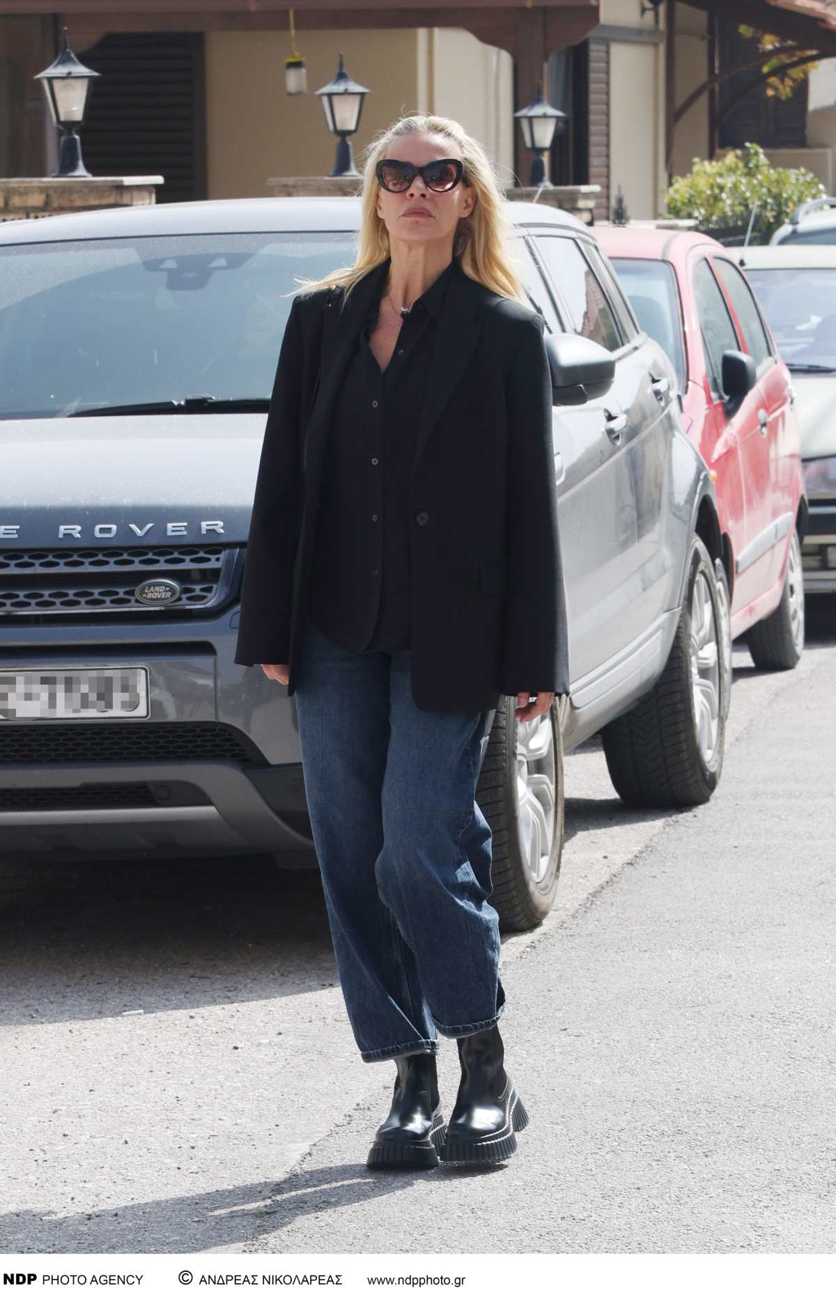 Η Ζέτα Μακρυπούλια στην κηδεία της Κωνσταντίνου