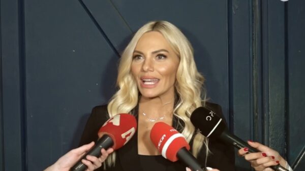 Η Ιωάννα Μαλέσκου σε βραδινή έξοδο