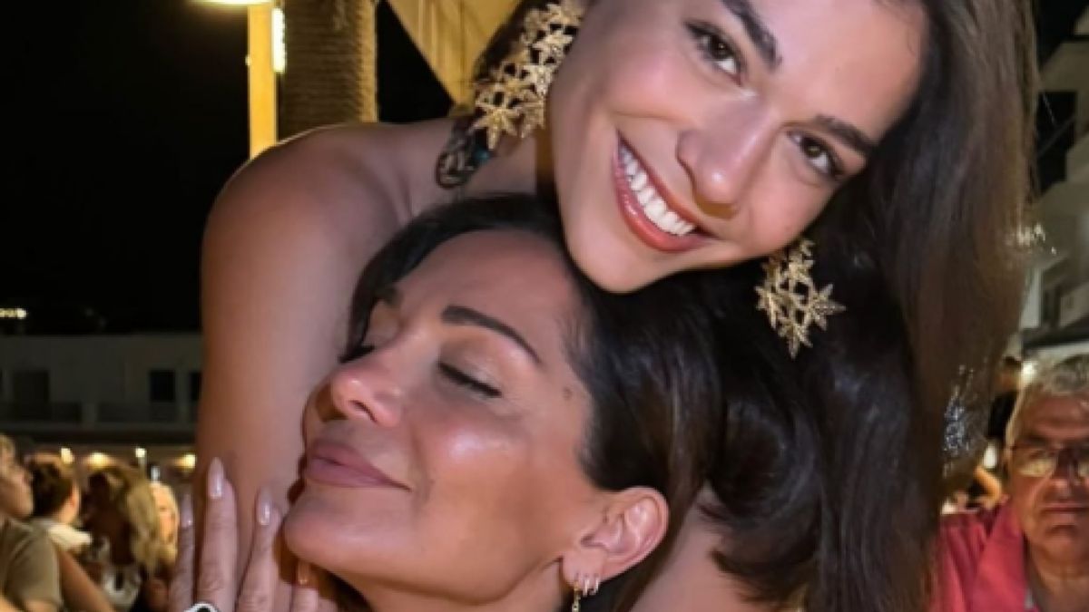 Η Δέσποινα Βανδή και η Μελίνα Νικολαϊδη