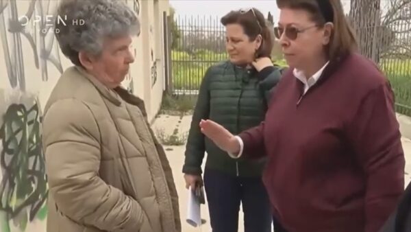 Η Λίνα Μενδώνη και η προϊσταμένη Αρχαιοτήτων της Αργολίδας Άλκηστη Παπαδημητρίου