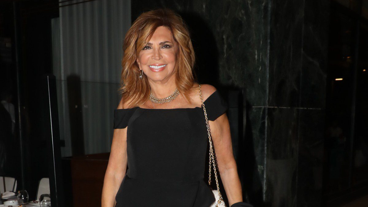 Η Μιμή Ντενίση σε έξοδό της