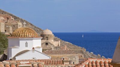 Ταξίδι στη Μονεμβασιά