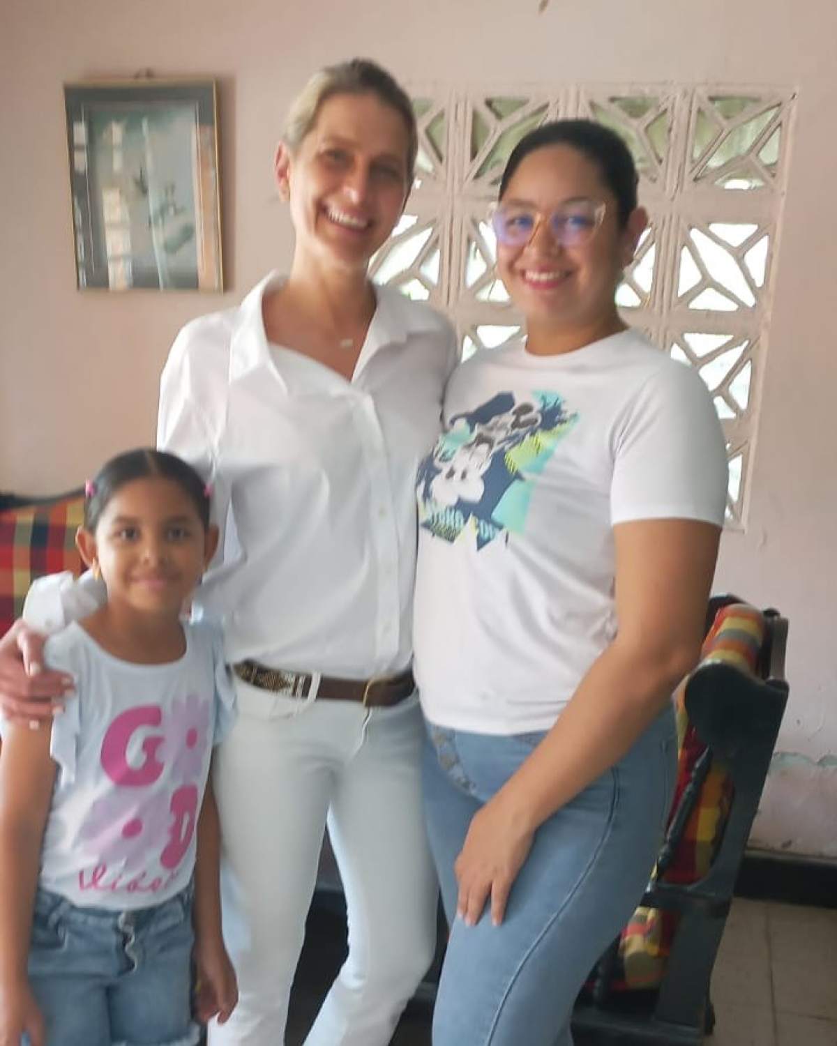 Η Τατιάνα Μπλάντικ στην Κολοβμία με τις φίλες της