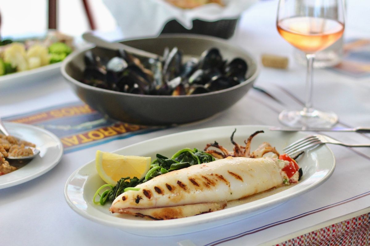 καλαμάρι και μύδια