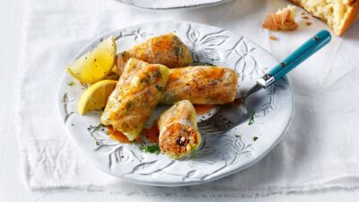 Οι νηστίσιμοι λαχανοντολμάδες της Αργυρώς Μπαρμπαρίγου