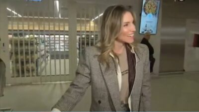 Η Αθηνά Οικονομάκου στη κάμερα του mega