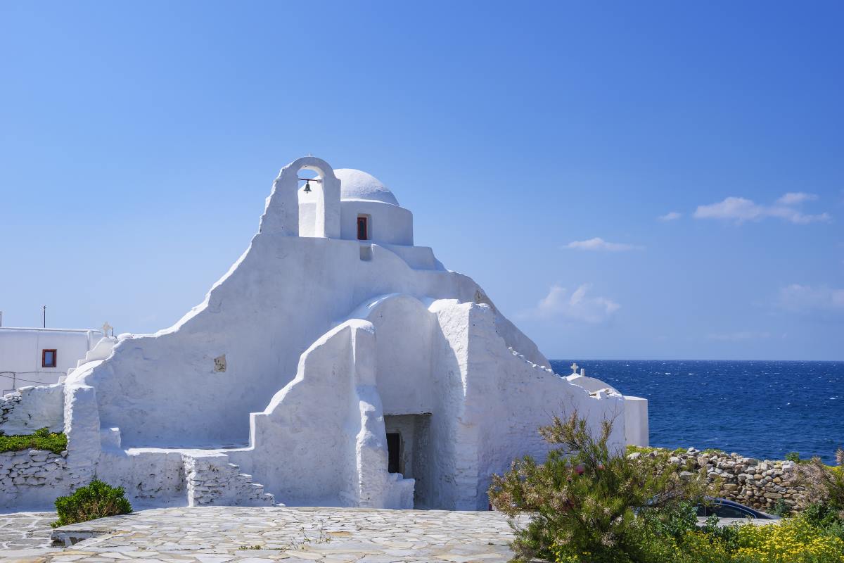 Στη Μύκονο η Παναγία Παραπορτιανή