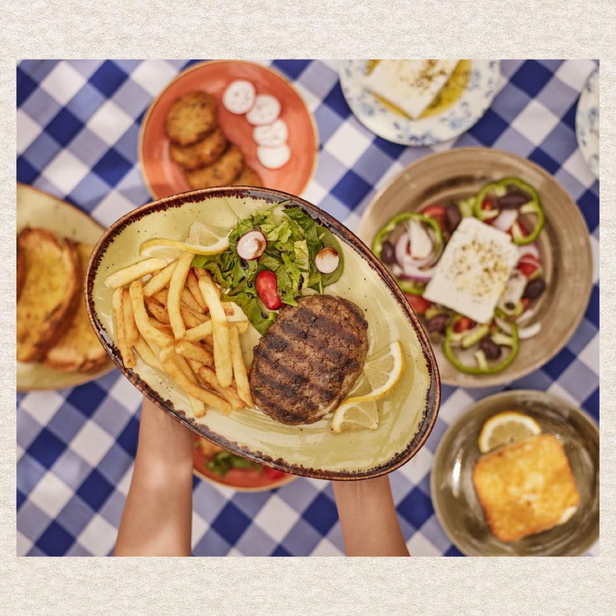 Στο μενού της ταβέρνας Μιχάλης θα βρείτε πολλές λαχταριστές επιλογές