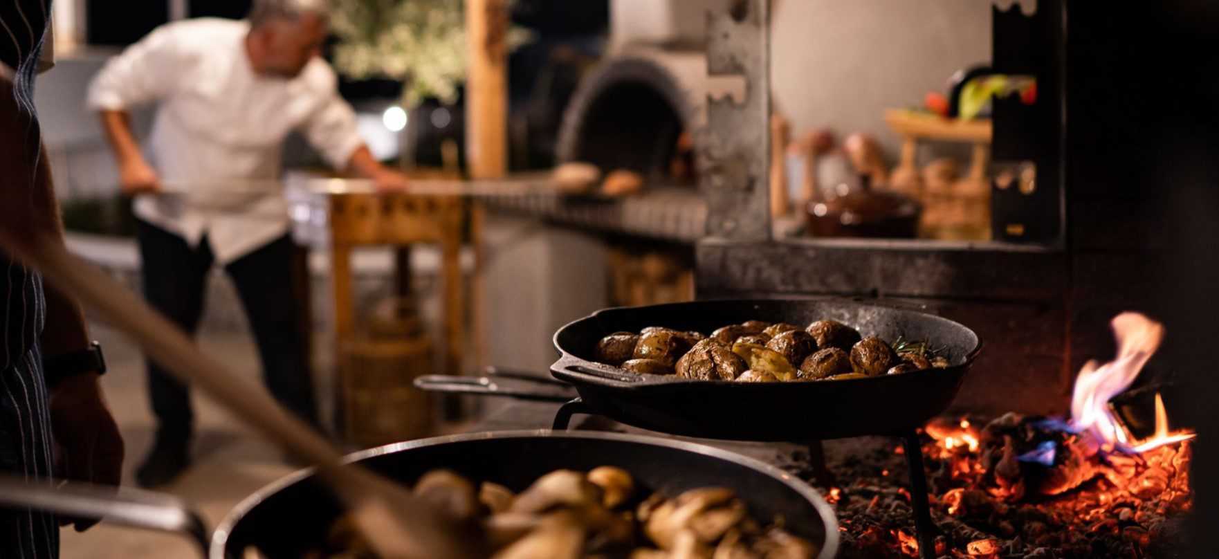 7 steak lounge σαντορίνη