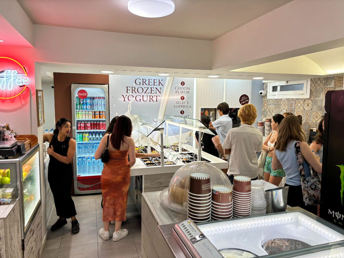 Ποιος μπορεί να αντισταθεί στο φημισμένο χειροποίητο Ιταλικό παγωτό