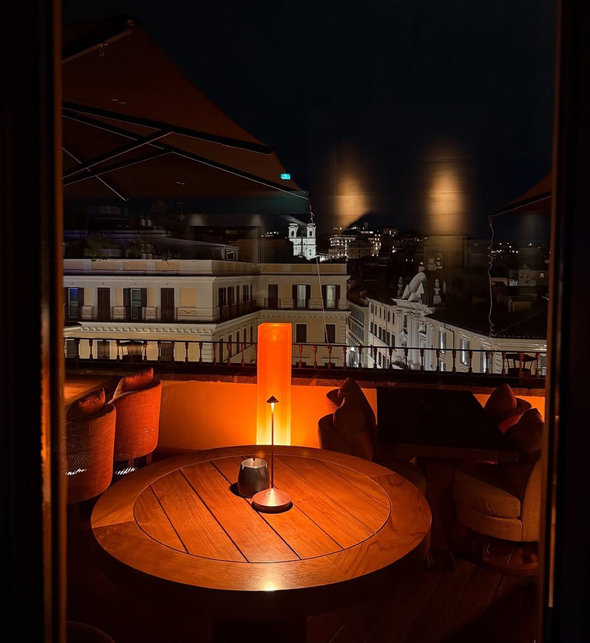 Κωνσταντίνα Σπυροπούλου: Αγκαλιά στην παιδική χαρά με τους γιους της - «Μόνο οι 3 μας»