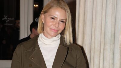 Η Τζένη Μπαλατσινού σε έξοδό της