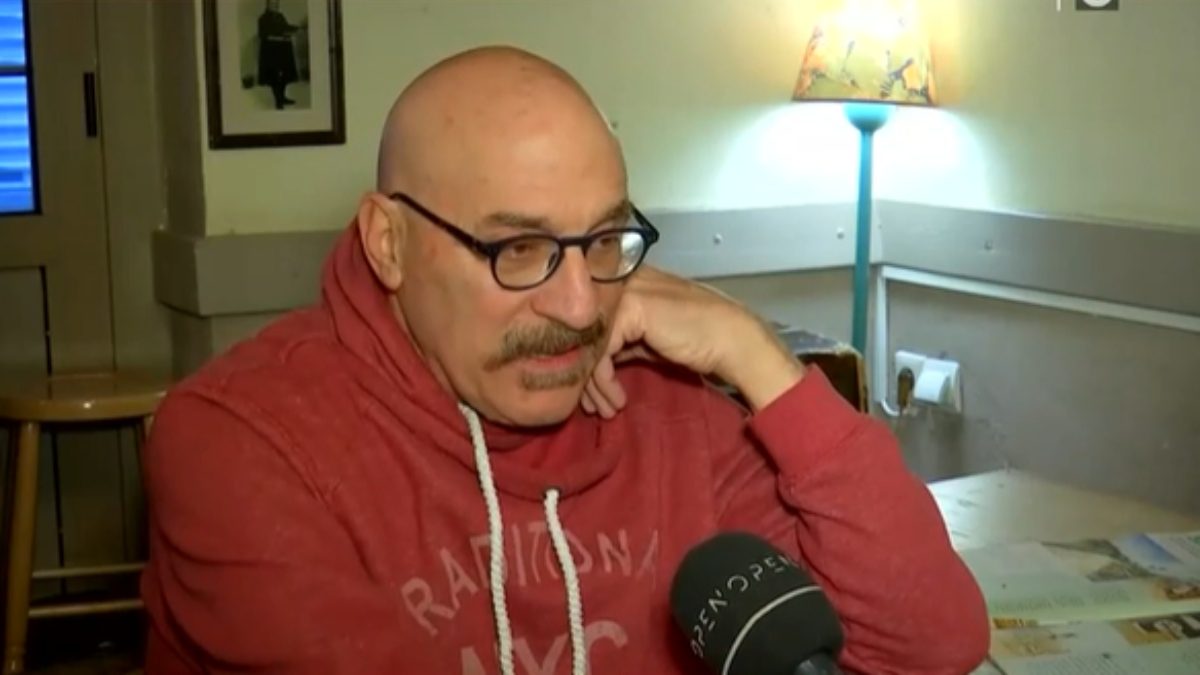 Ο Τζόνι Βαβούρας στην κάμερα του οπεν τβ