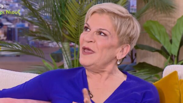 Η Χρύσα Ρώπα στον καναπέ του buongiorno