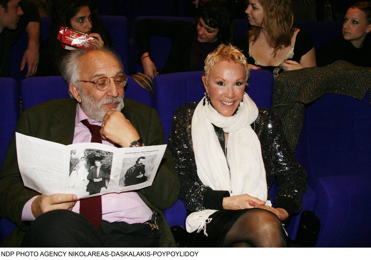 Αλέξανδρος Λυκουρέζος, Ζωή Λάσκαρη