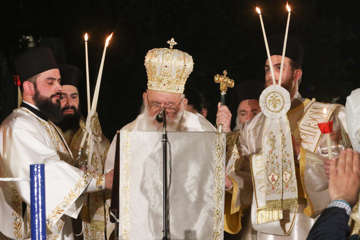Ανάσταση στη Μητρόπολη