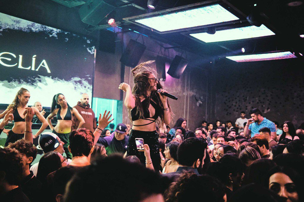 Evangelia Αμερική