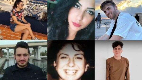 Οι 9 φοιτητές