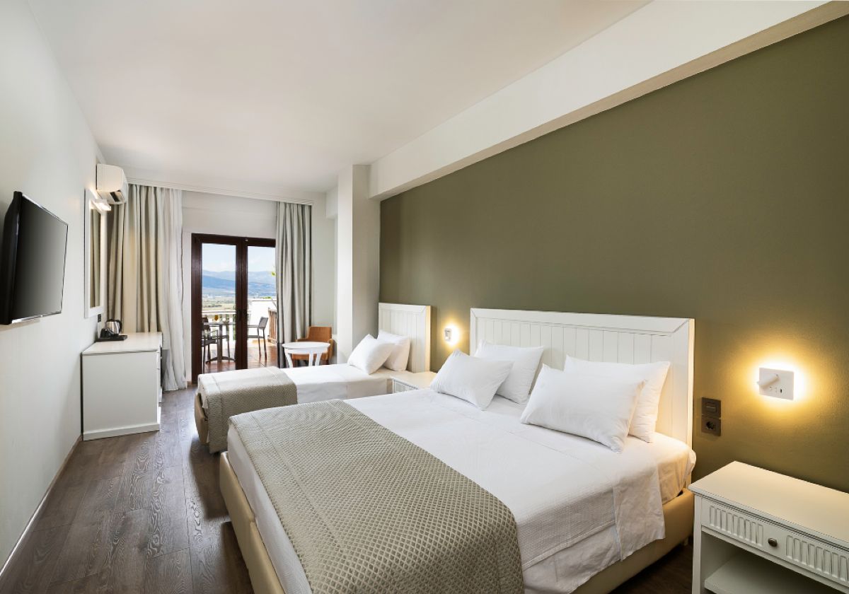 Το τρίκλινο δωμάτιο στο Heaven Hotel Thessaloniki