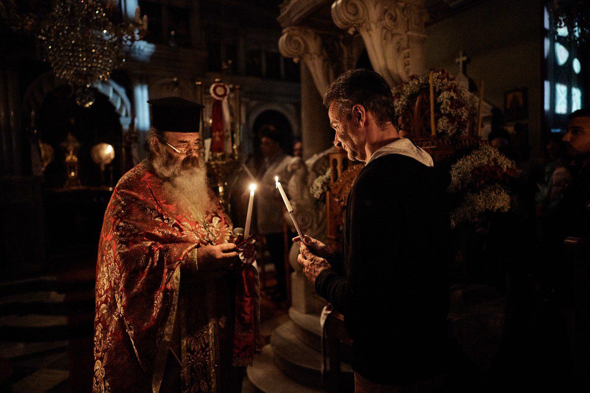 Ανάσταση στην Τήνο, Κυριάκος και Μαρέβα Μητσοτάκη