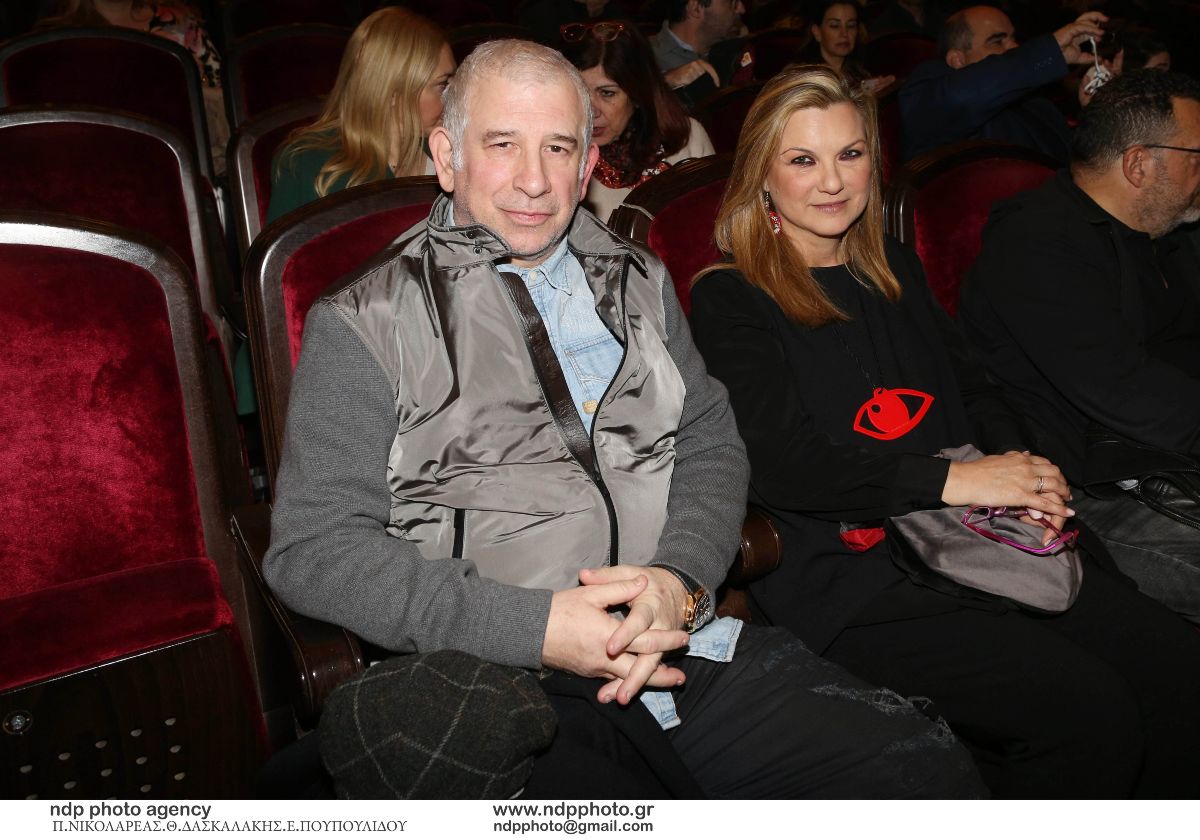 Πέτρος Φιλιππίδης, Ελπίδα Νίνου