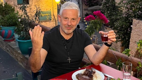 Τάσος Δούσης Πασχαλινό τραπέζι