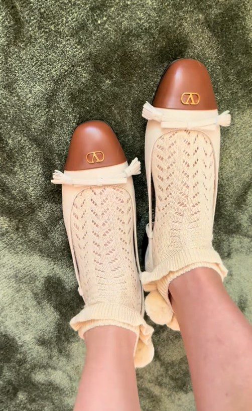 Αμαλία με παπούτσια valentino