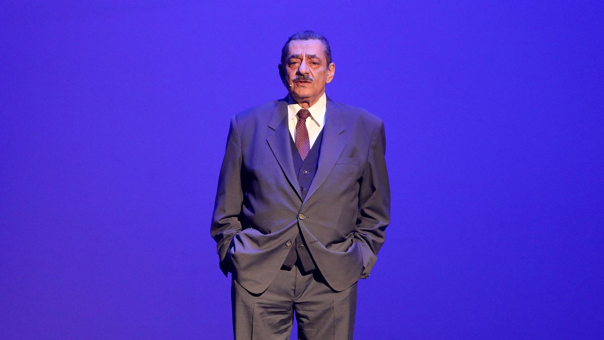 Ο Αντώνης Καφετζόπουλος σε παράστασή του.