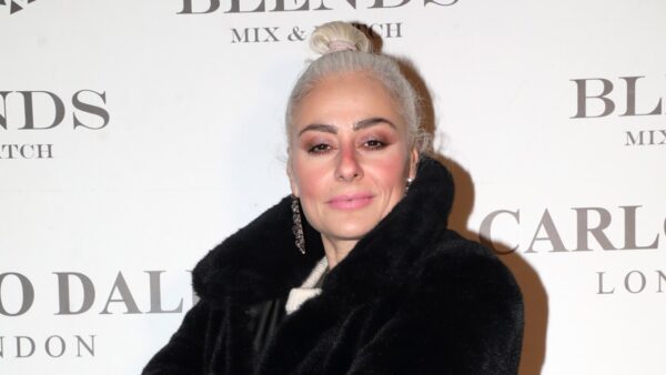 Η Άρια Καλύβα σε βραδινή έξοδό της