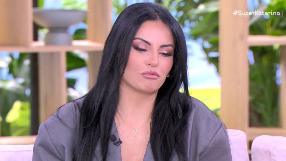 Η Δήμητρα Αλεξανδράκη στο πλατό του Super Κατερίνα