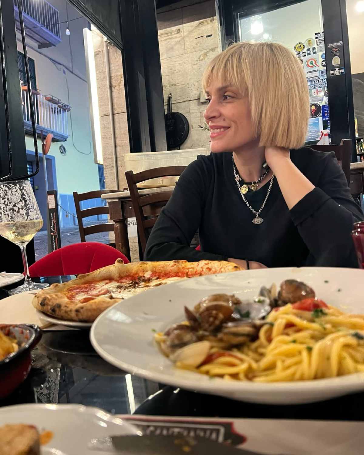 Η Ελεωνόρα Ζουγανέλη στη Νάπολη