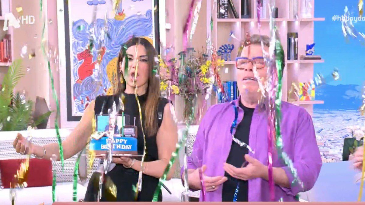 Τα γενέθλια του Παπανώτα στο πλατό του Happy Day