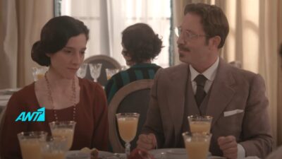 Η Σοφία και ο Αλέξανδρος τρώνε πρωινό