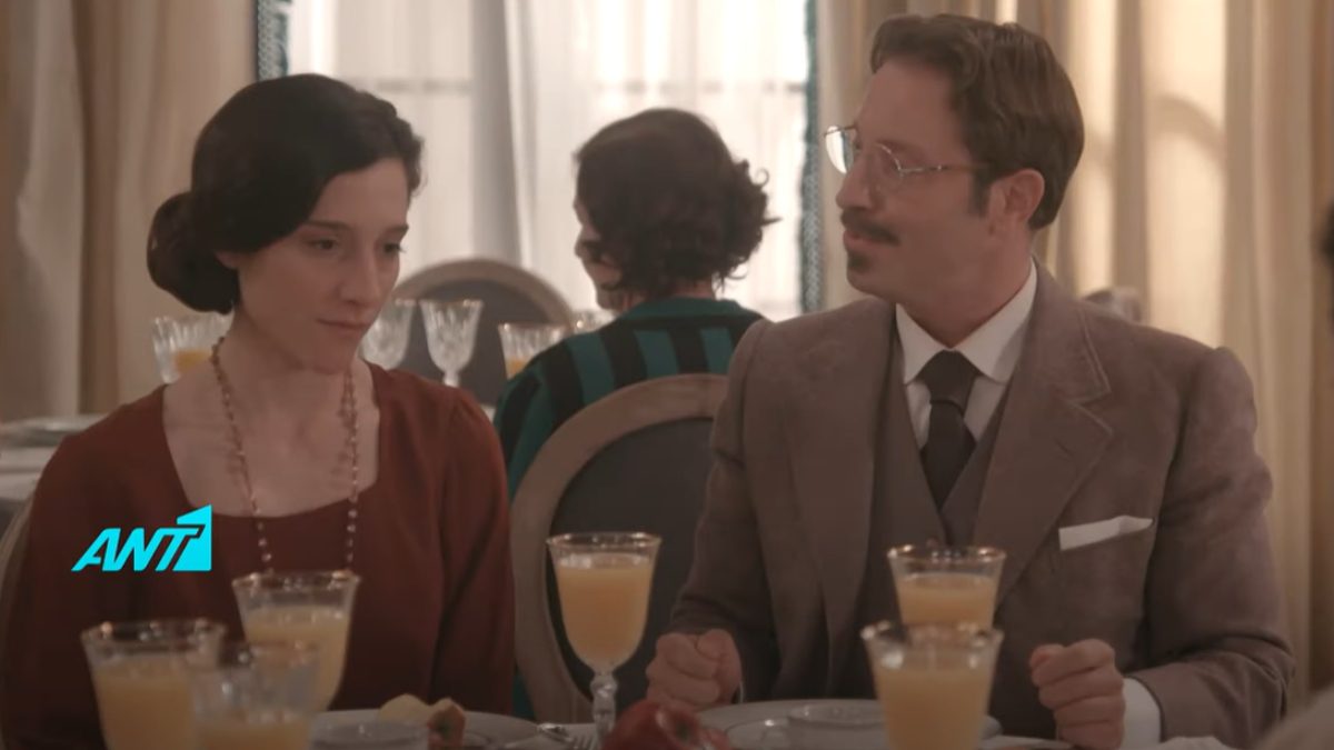 Η Σοφία και ο Αλέξανδρος τρώνε πρωινό