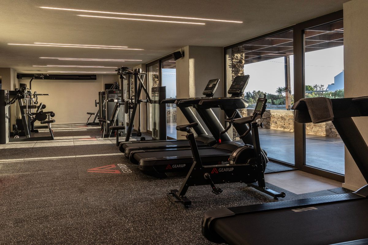 Το γυμναστήριο του Ela Tinos