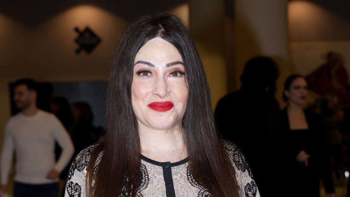 Η Ιωάννα Παλιοσπύρου σε βραδινή έξοδό της