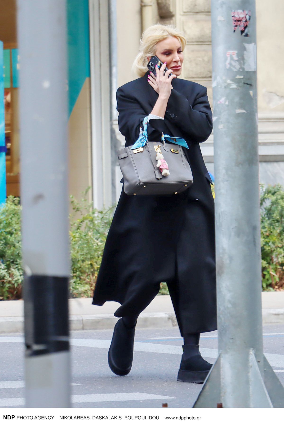 Η Κατερίνα Καινούργιου στο κέντρο της Αθήνας