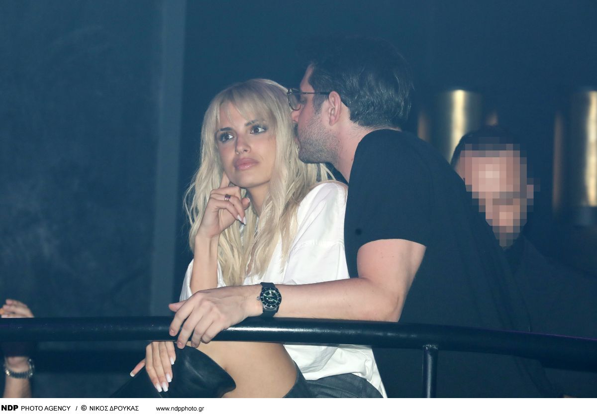 Ο Χάρης Παπατζανής και η Κατερίνα Λιόλιου σε βραδινή τους έξοδο