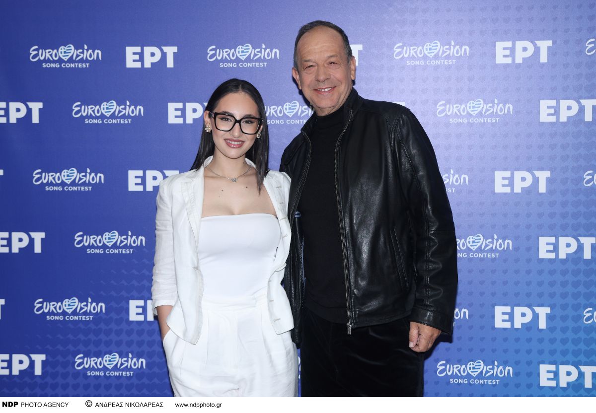 Η Klavdia με τον Φωκά Ευαγγελινό στο press day της Eurovision