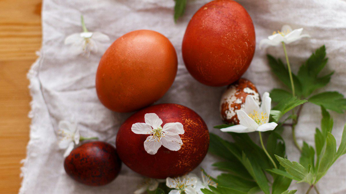 κόκκινα αυγά