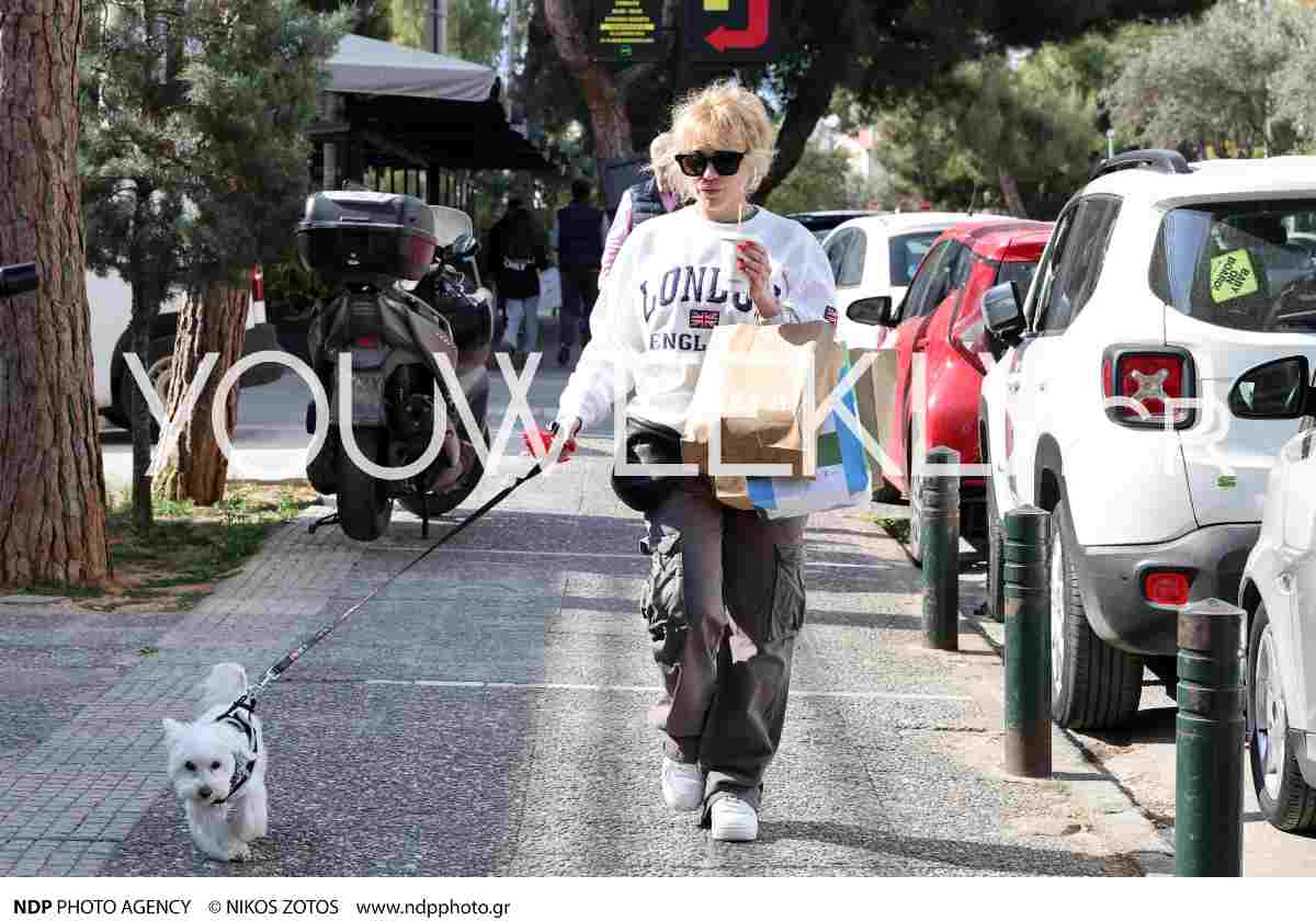 Η Κόνι Μεταξά στην Γλυφάδα