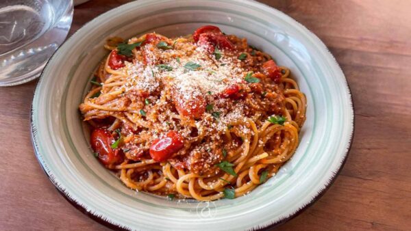 Νηστίσιμα μακαρόνια με κιμά