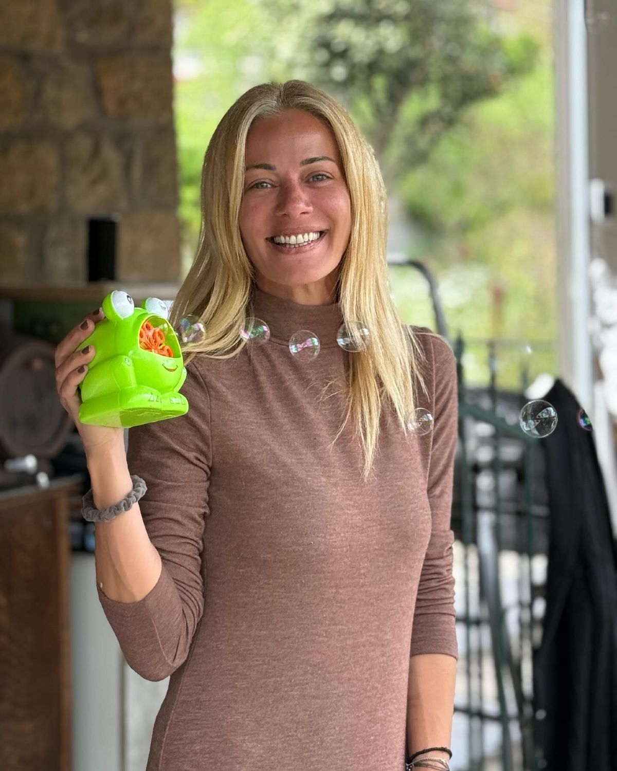 Η ανάρτηση της Ζέτας Μακρυπούλια για το Πάσχα