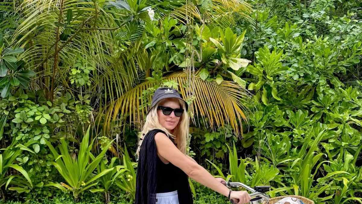 Η Ελένη Μενεγάκη σε εξωτικό προορισμό